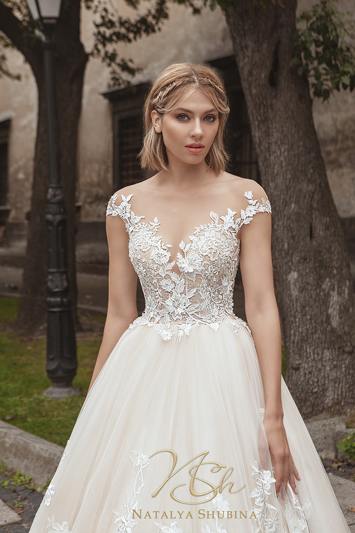 Natalya Shubina | Love in White 2018 | Pre-collection