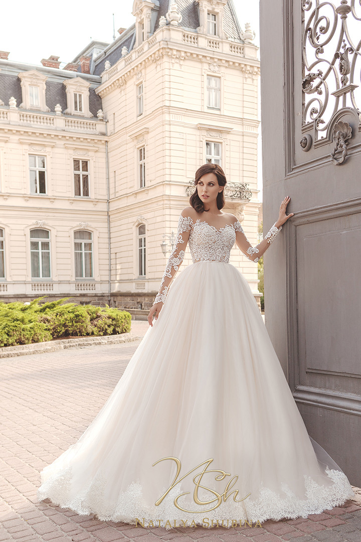 Natalya Shubina | Love in White 2018 | Pre-collection