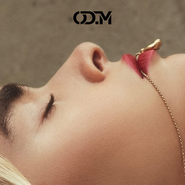 Just Nina | ODALïSQUE MAGAZINE