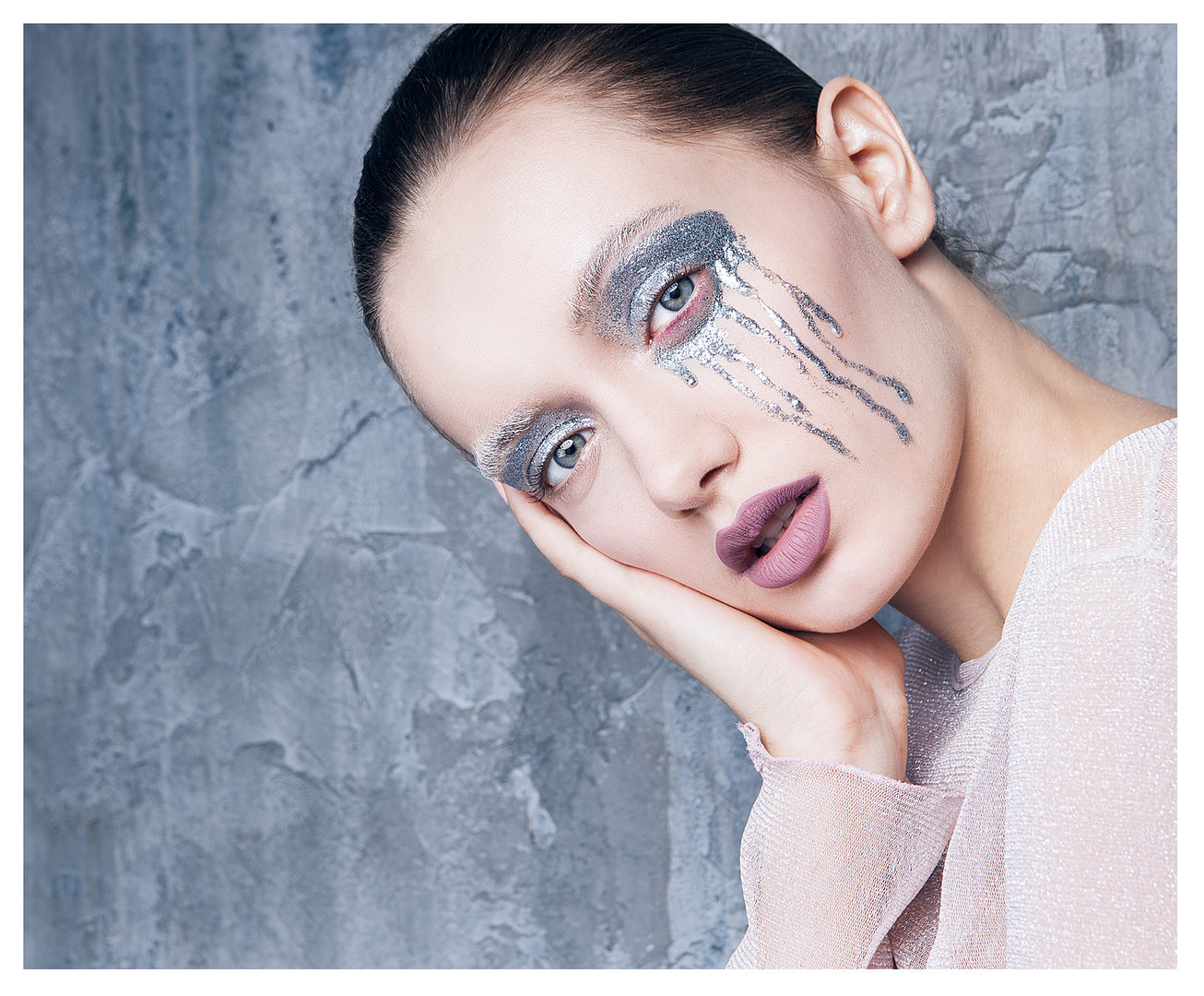 Frozen Glitter | Fashion Story